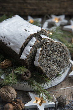 poppy cake and Christmas decorations