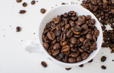 Roasted coffee beans