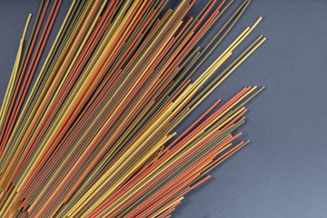 Italian raw colored whole wheat spaghetti
