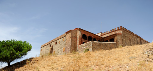 Monasterio de Tentud&iacute;a en la V&iacute;a de la Plata, Calera de Le&oacute;n, camino de Santiago en la provincia de Badajoz, Espa&ntilde;a