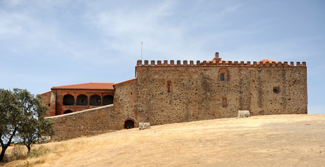 Fototapeta na wymiar Monasterio de Tentudía en Calera de León, provincia de Badajoz, España