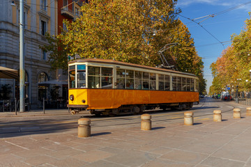 Fototapeta na wymiar Milan. Old tram.