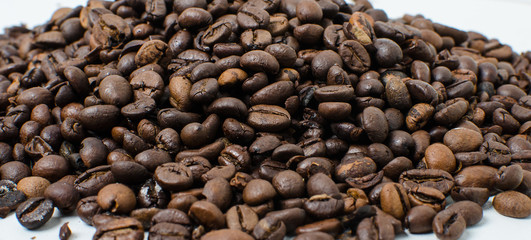 Roasted coffee beans