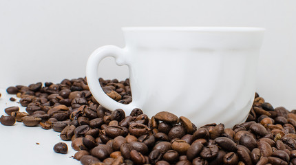Roasted coffee beans