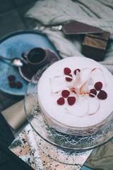 yogurt cake with raspberries