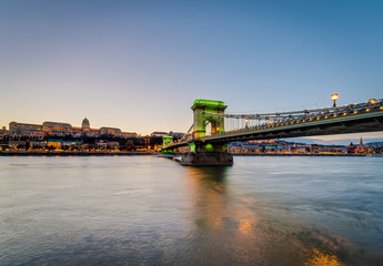 Fototapeta premium The Szechenyi Chain Bridge in Budapest, Hungary.