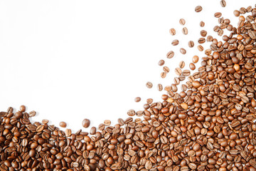 Naklejka premium Coffee beans wave on a white clean background