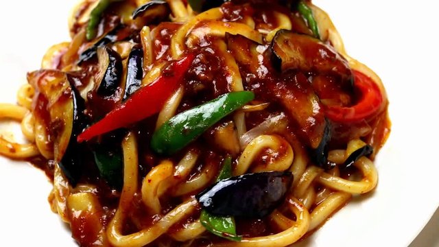 マーボーナスうどん