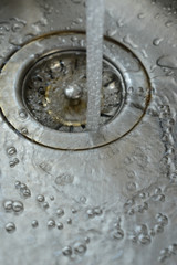 eau water H2O ecologie distribution vivaqua swde canalisation robinet sanitaire evier evacuation purification