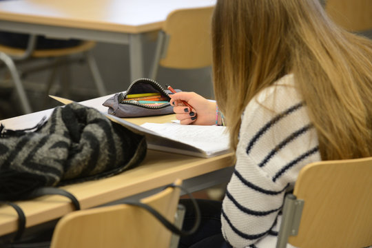 enseignement ecole enseignant professeur classe eleve ecourstion
