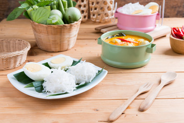 Coconut milk Curry fish and fish ball with thai rice noodle