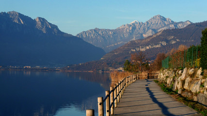 Camminata romantica lungo lago di Oggiono