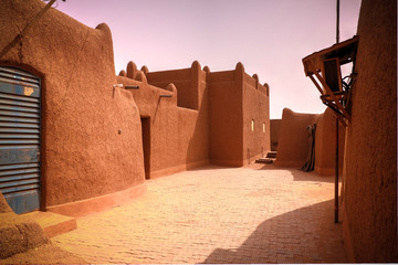 Exterior view to Agadez sultan residence, Niger
