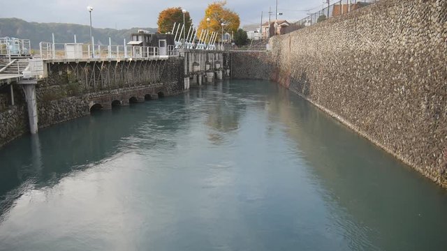 Flow of Tamagawa Josui near Hamura intake weir　