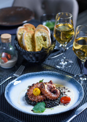 Octopus with potatoes (Polpo e patate)