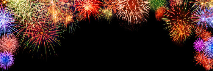Feuerwerk Panorama mit Freiraum für Text