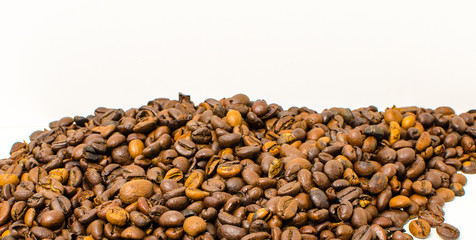 Roasted coffee beans