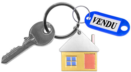 porte-clés maison couleur avec étiquette vendu sur fond blanc
