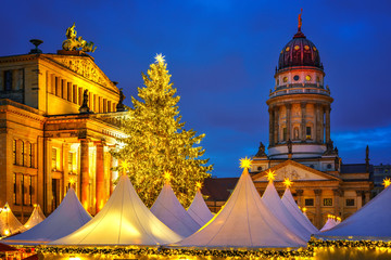 Fototapeta premium Christmas market, French church and konzerthaus in Berlin, Germany