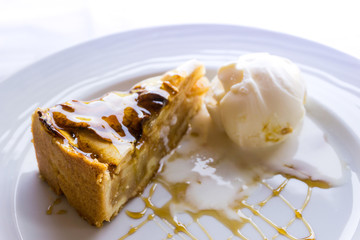 one slice of pie dessert ready to eat