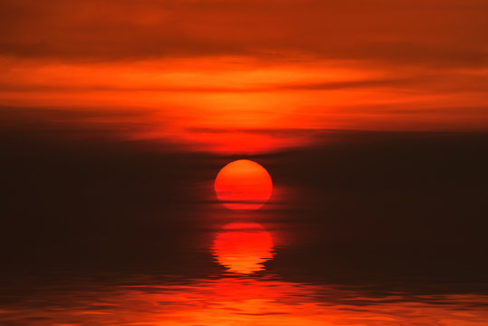 Beautiful sunset above the river,sky during sunset,cloud on sunset