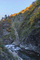 秋の清津峡の風景