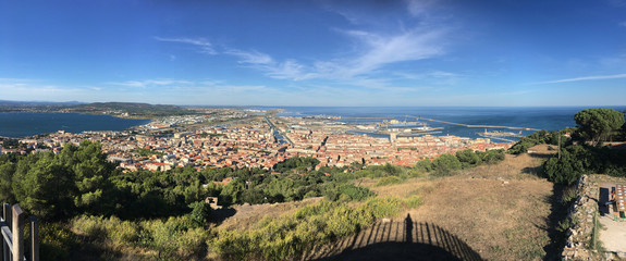 Panorama sur la ville de S&egrave;te