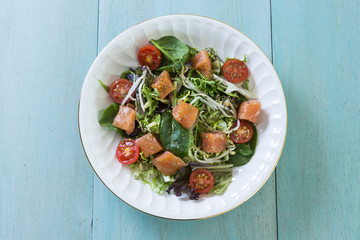 Smoken salmon salad