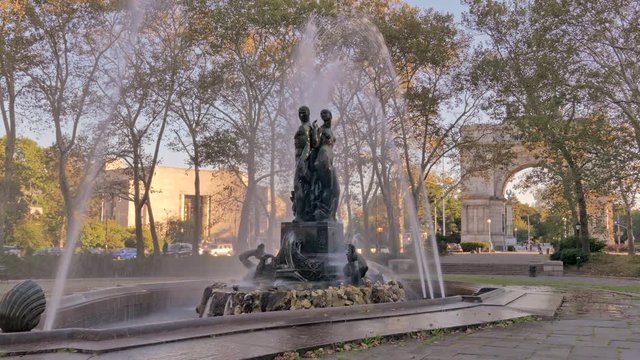 Grand Army Plaza fountain Brooklyn park New York