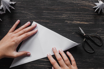 Paper Christmas tree making. Step by step, tutorial