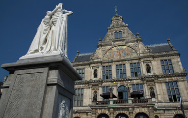 Fototapeta na wymiar Statue à Gand, Flandres, Belgique