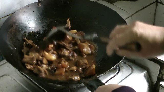 Chinese food cooking:Braised Pork