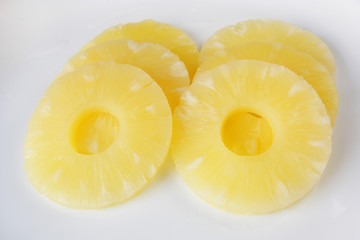 canned pineapple rings