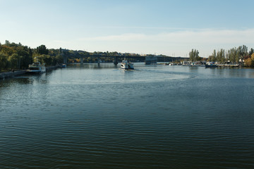 Obraz premium steamer floating on the river Nikolaev, Ukraine.