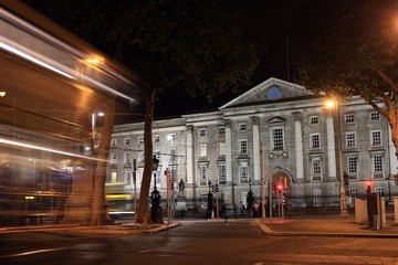 Naklejka premium Trinity College, Dublin, by night.