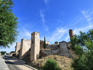 Fototapeta na wymiar Escalona pueblo de Toledo ( Castilla la Mancha, España)