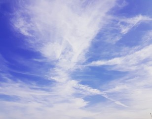 Flyaway clouds in Autumn