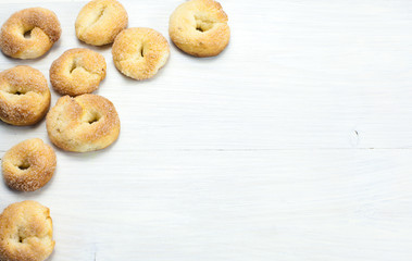 WINE DONUTS CORNER DECORATION WHITE WOOD BACKGROUND