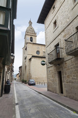 Calle en La Puebla de Arganzón. Burgos.