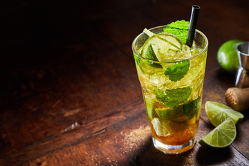 Refreshing chilled mint julep cocktail