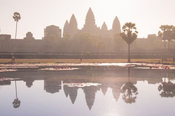 Fototapeta premium Main temple of the Angkor Vat complex during the sunrise, Siem Reap, Cambodia