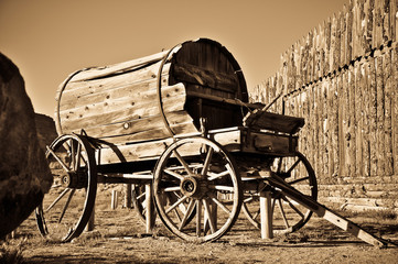 Fototapeta na wymiar Old Wooden Cart in a Western Camp of the Death Valley