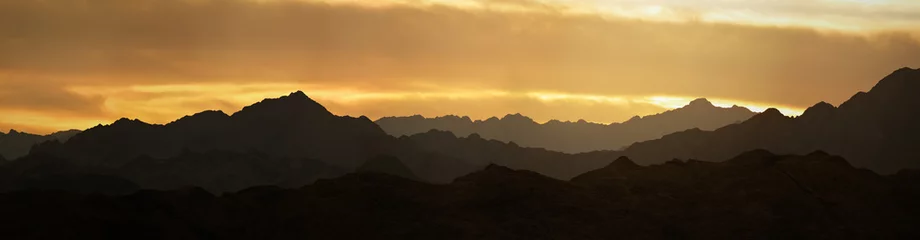 Keuken foto achterwand Mountains in the Sinai desert at sunset © sandsun