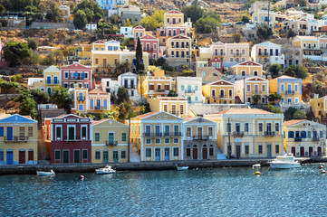 Obraz premium Colorful houses Simi island in Greece.