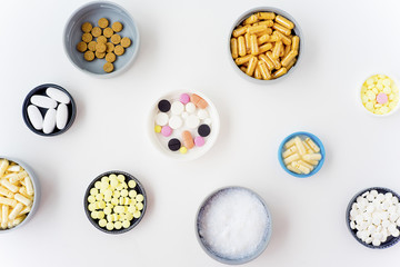 Fototapeta premium A lot of colorful pills