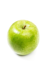 Manzana verde sobre fondo blanco aislado. Vista superior. Copy space