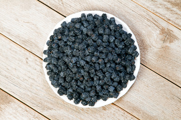 Dried black aronia berries
