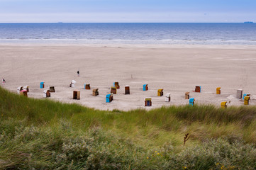 Strandkörbe auf der Insel Juist in Deutschland