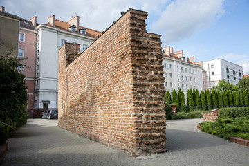 Ruiny murów miejskich w Poznaniu