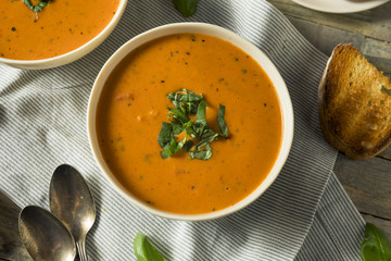 Homemade Tomato Basil Bisque Soup